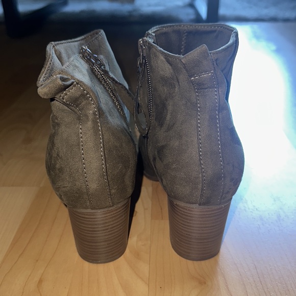 Booties - Picture 3 of 5